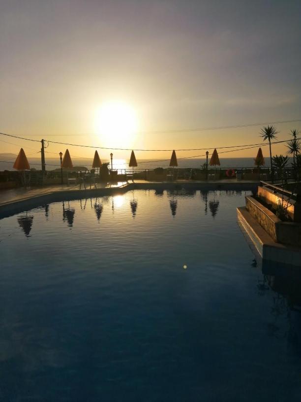 Ξενοδοχείο με διαμερίσματα Bella Vista 